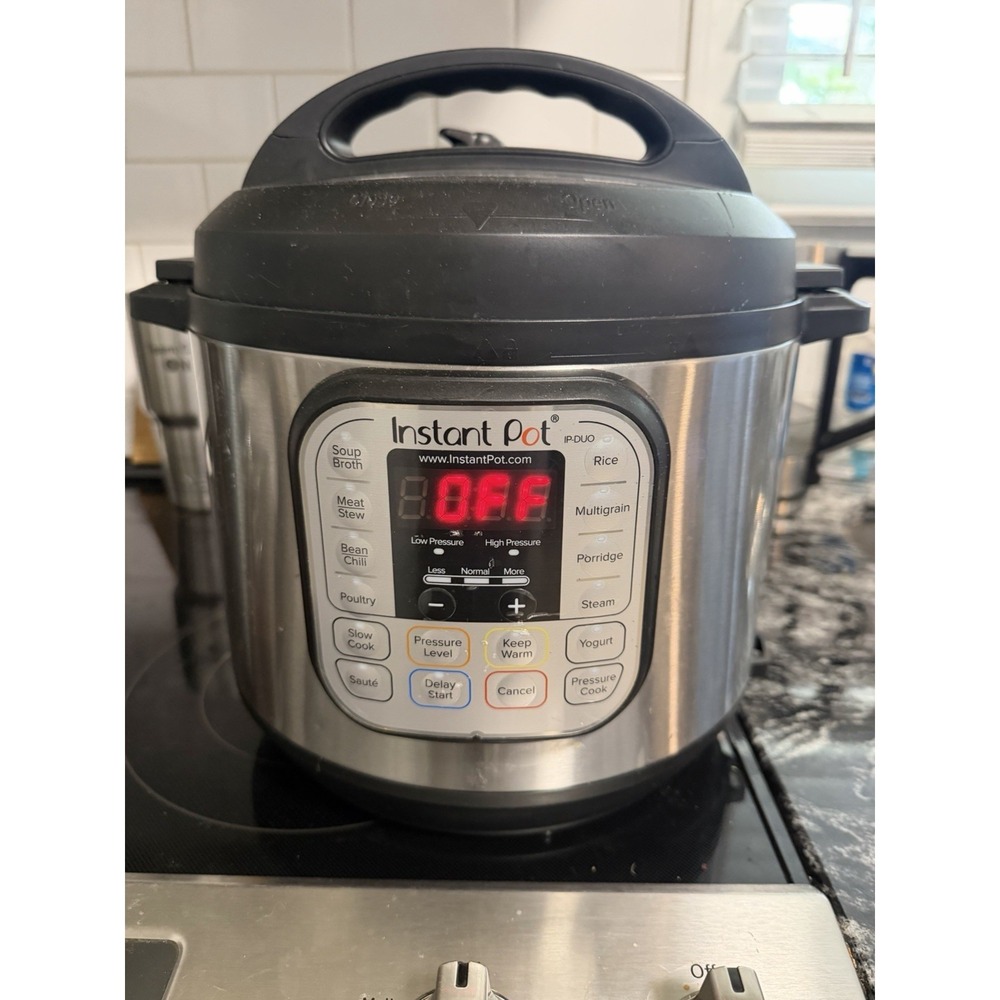 Instant Pot IP-DUO60 V3 7-in-1 Stainless Steel 6 Quart Electric Pressure Cooker